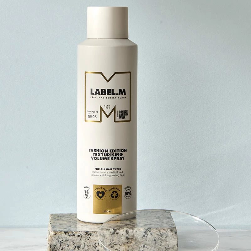 LABEL.M Fashion Edition Texturising Volume Spray 200ml 2 LABEL.M Fashion Edition Texturising Volume Spray 200ml - Image 2