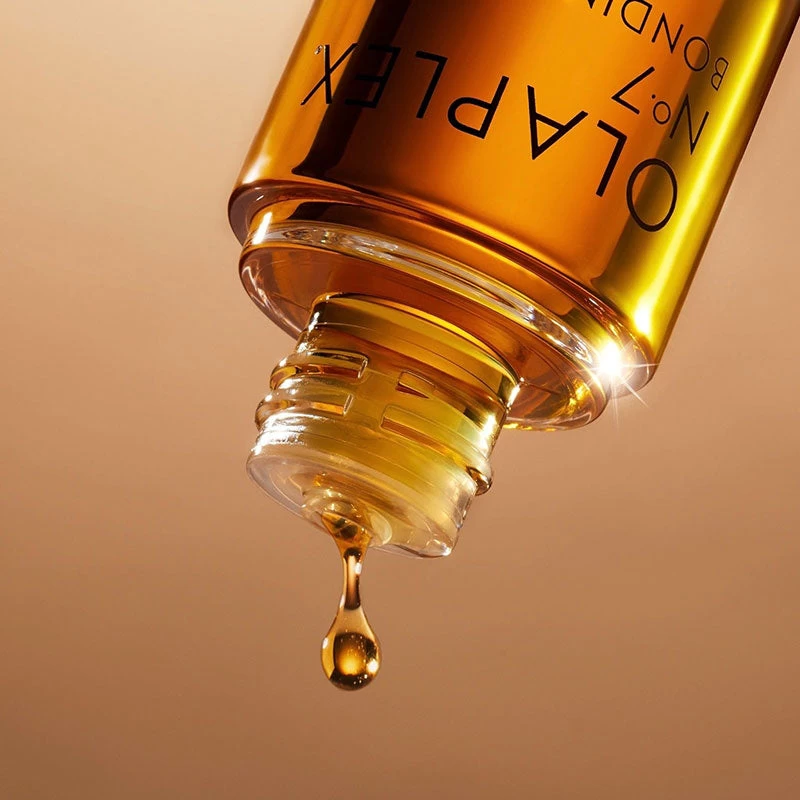 Olaplex Strong Start Hair Kit: Repair & Style 3 Olaplex Strong Start Hair Kit: Repair & Style - Image 3